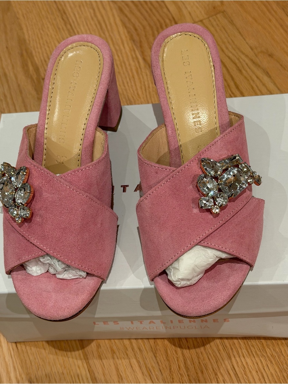 Les Italiennes Pink Suede Crystal-Embellished Block Heel Mules